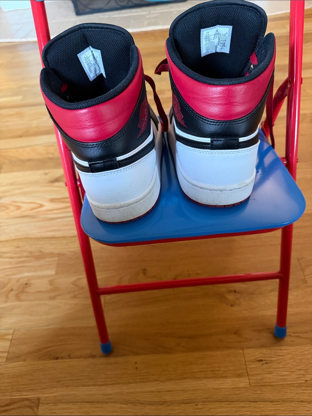 Jordan Men's High-Top Sneakers Black White & Red Size 9.5 - Picture 4 of 9